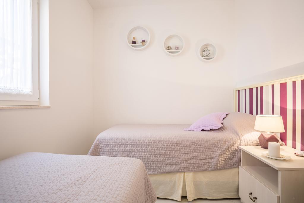 רוגוזניצה Apartments Oleandar חדר תמונה
